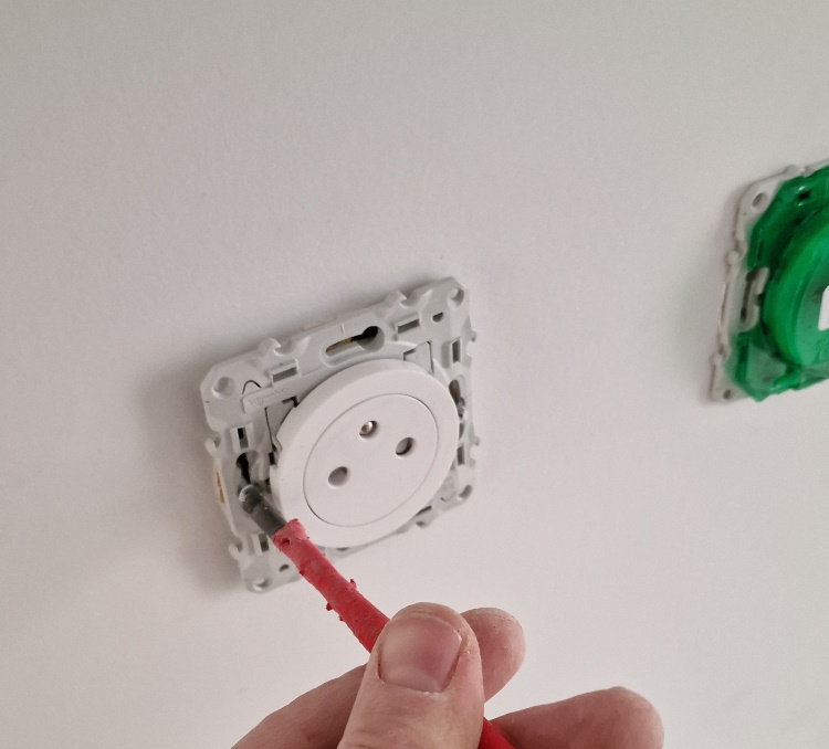 électricien Hérault petit travaux électricité